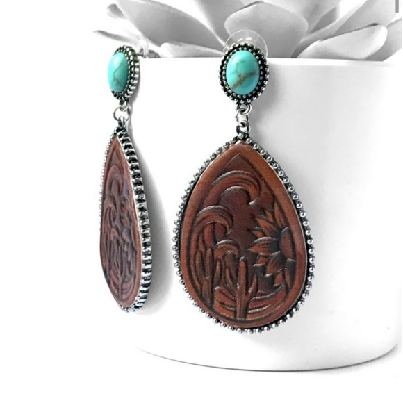 ValMarie Jewelry - Genuine Leather Turquoise Stone Dangle Sunflower Western Earrings HANDMADE